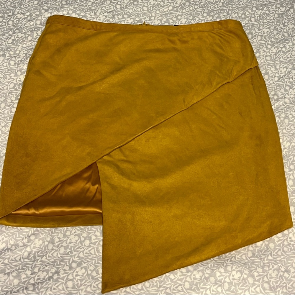 Olivaceous asymmetrical gold skirt